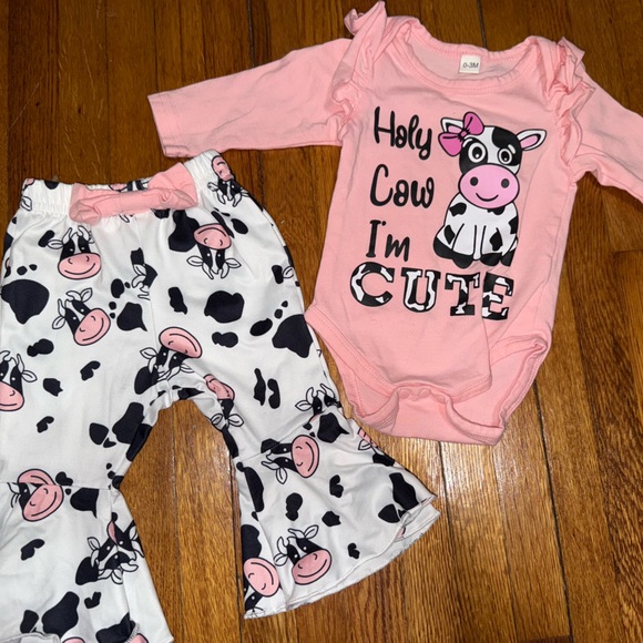 Other - Cute Cow Print Baby Outfit